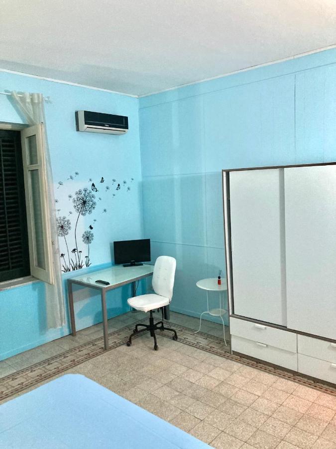 La Casa Del Sole Hotel Palermo Bagian luar foto