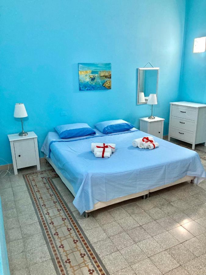 La Casa Del Sole Hotel Palermo Bagian luar foto